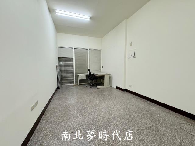 善化區~進學路-善化國中5樓金店面-洽0916275145 蔡銘勳