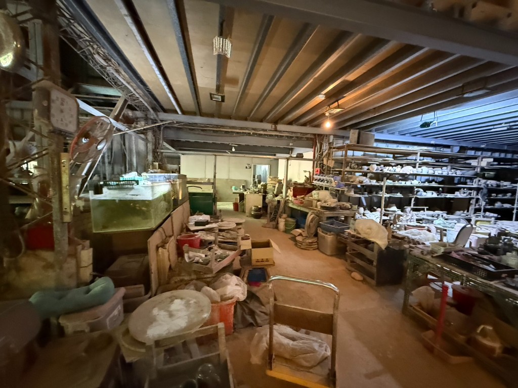 挑高鋼構工業廠房