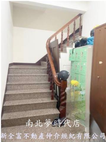 ?永康區~中正南路?近永康交流道大面寬廠住辦?洽0916-275-145 蔡銘勳