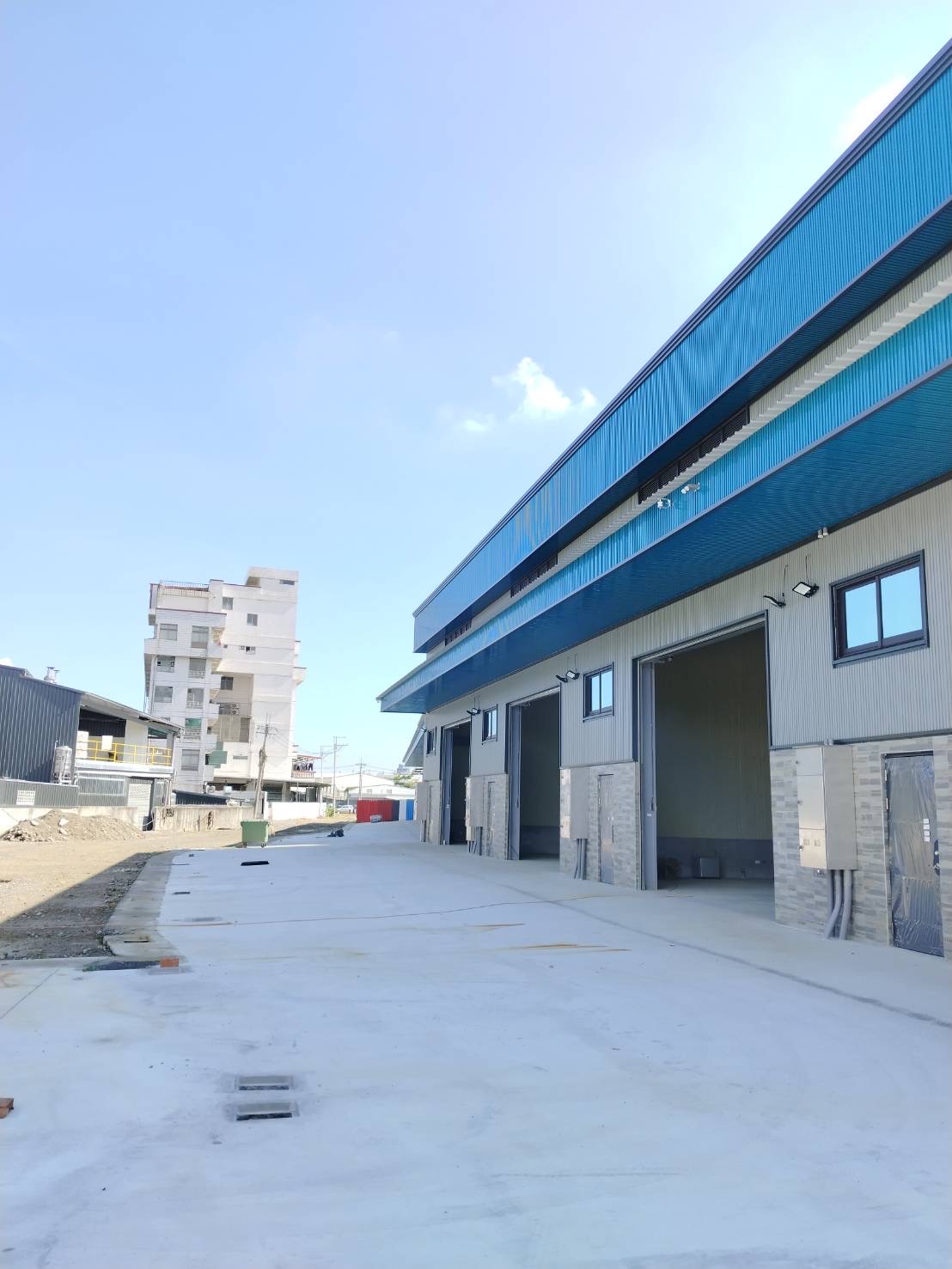 大社保舍甲12米大路寬已完工甲工廠房（陳美鳳）