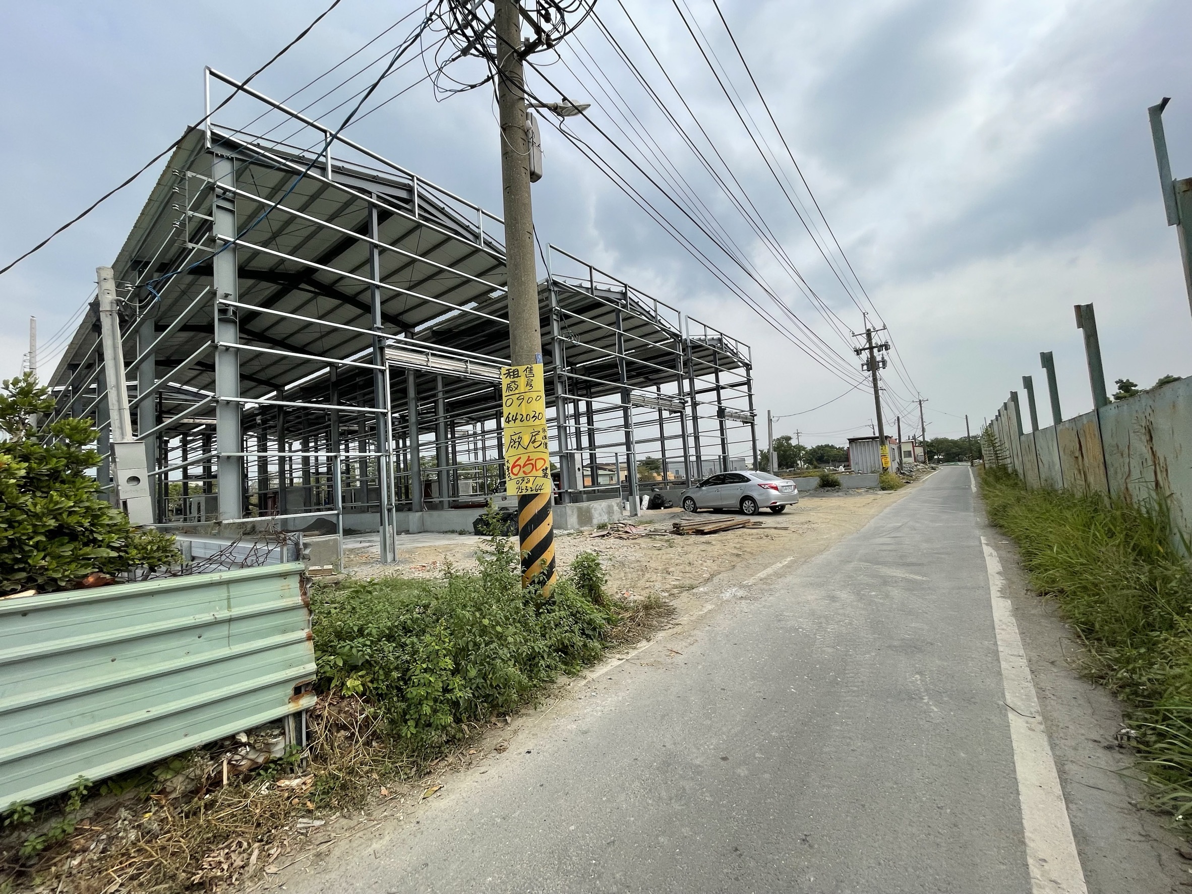 大寮會結興建中沒有路地持分廠房（陳美鳳）