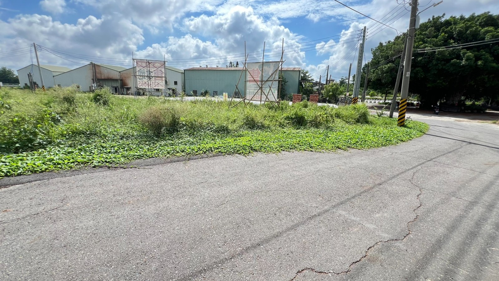 近岡山市區大面寬正方農地｜都市計畫內｜投資置產休閒農夫｜近交流道