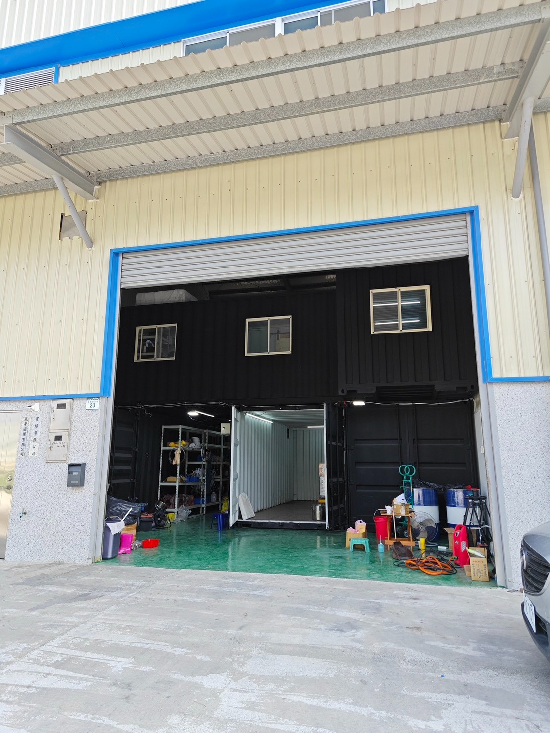 合法乙工廠住辦，贈送10組防水貨櫃(83)