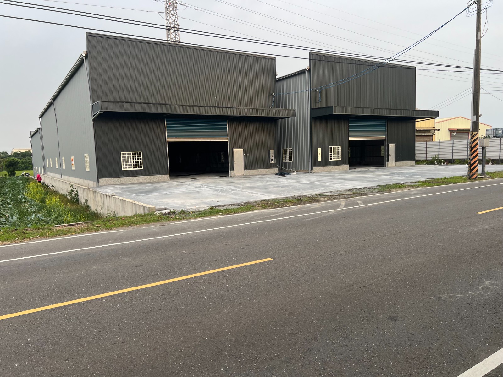 高雄廠房出售｜林園215坪大路邊倉庫廠房｜未來15米計畫道路增值強