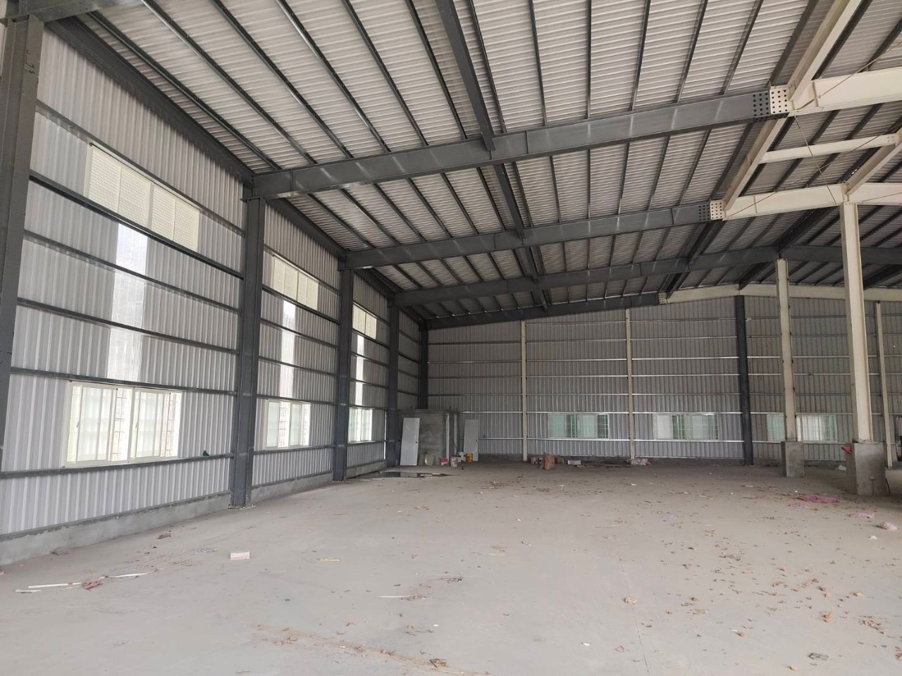 鶯歌全新大腹地挑高9米鋼構廠房&bull;	新北市廠房工業地買賣出售/廠房出租