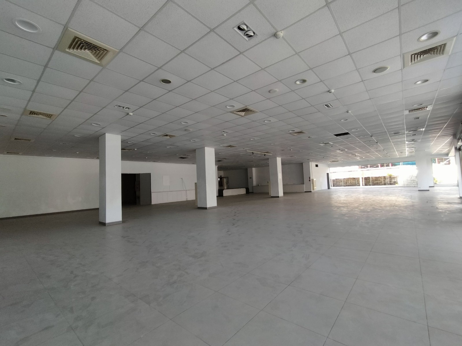 潭子/25米路旁/展示間/店面廠房 &bull;    台中廠房工業地買賣/建地/徵收農地/廠房出租