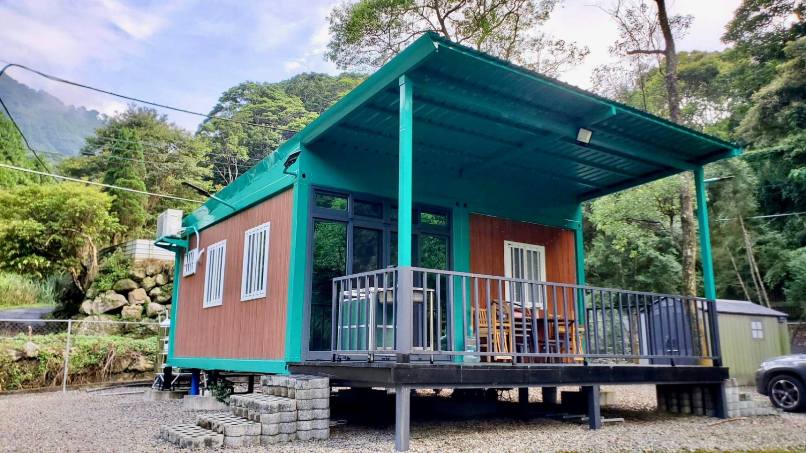 橫山油羅臨溪休閒地