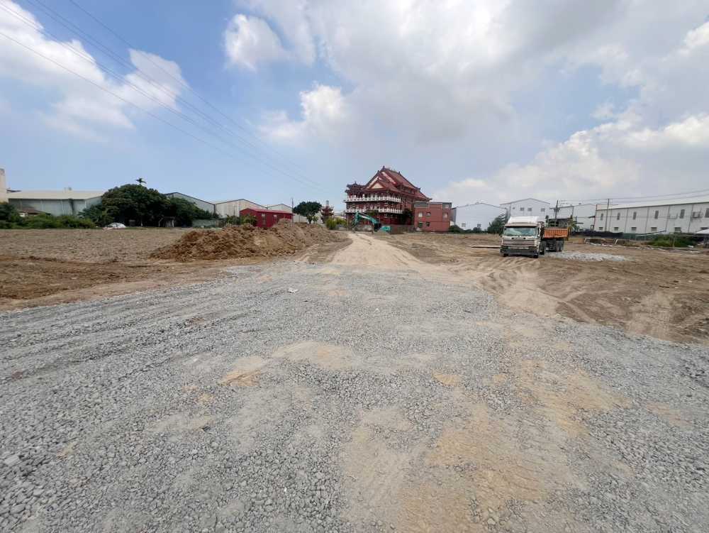 仁武區鳳仁路段有水有電 方正都內農地