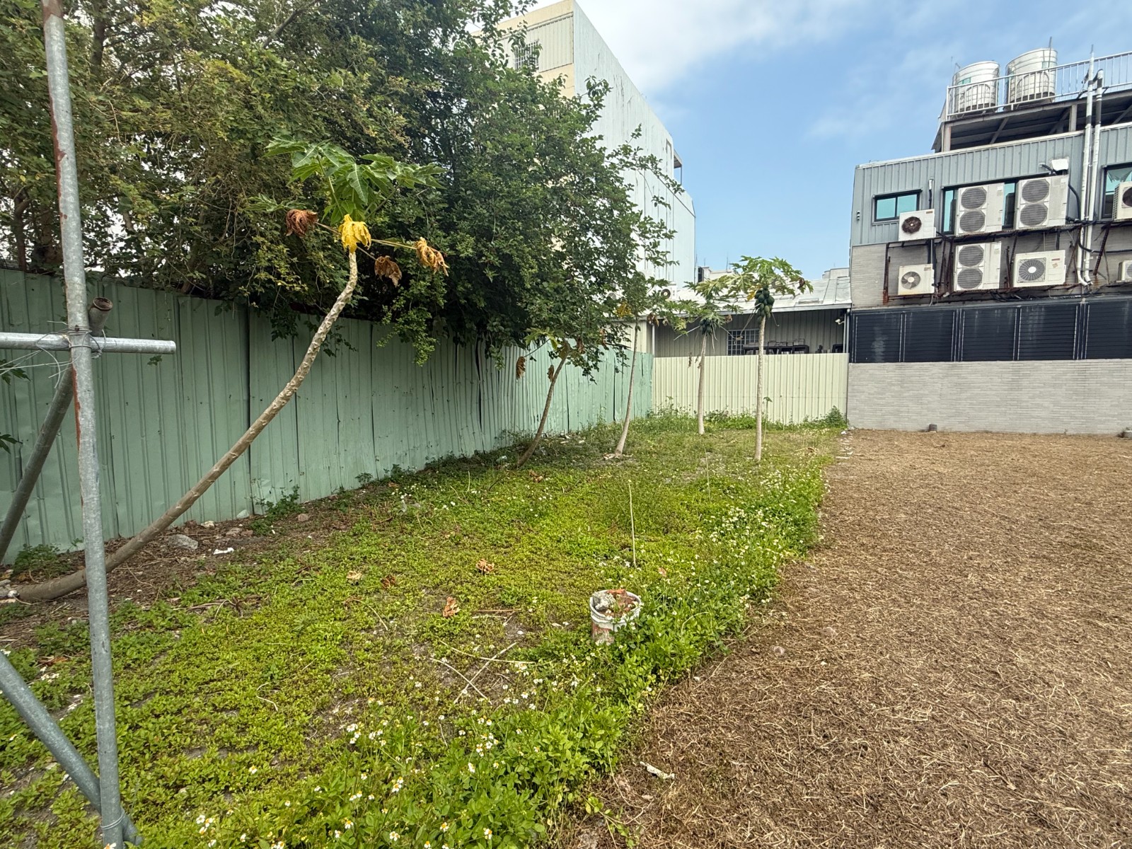 安平區新南段近台南市政府方正建地