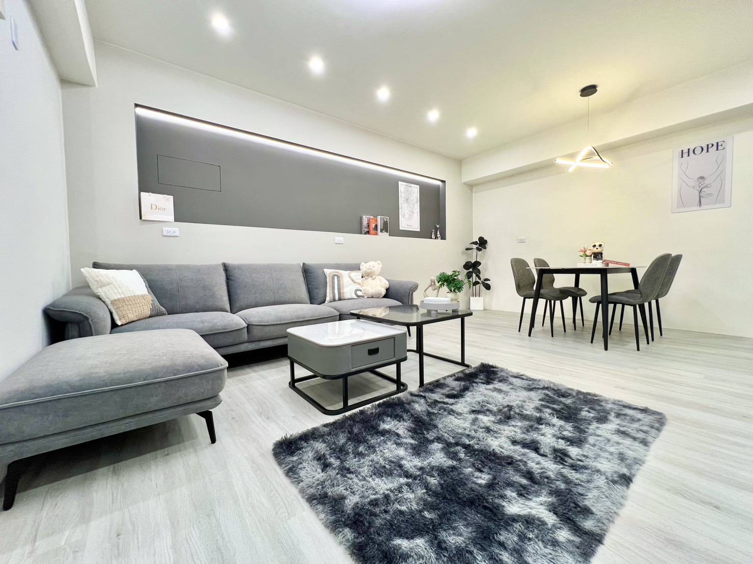 後庄麥當勞 平面車位3房 一卡皮箱即刻如主