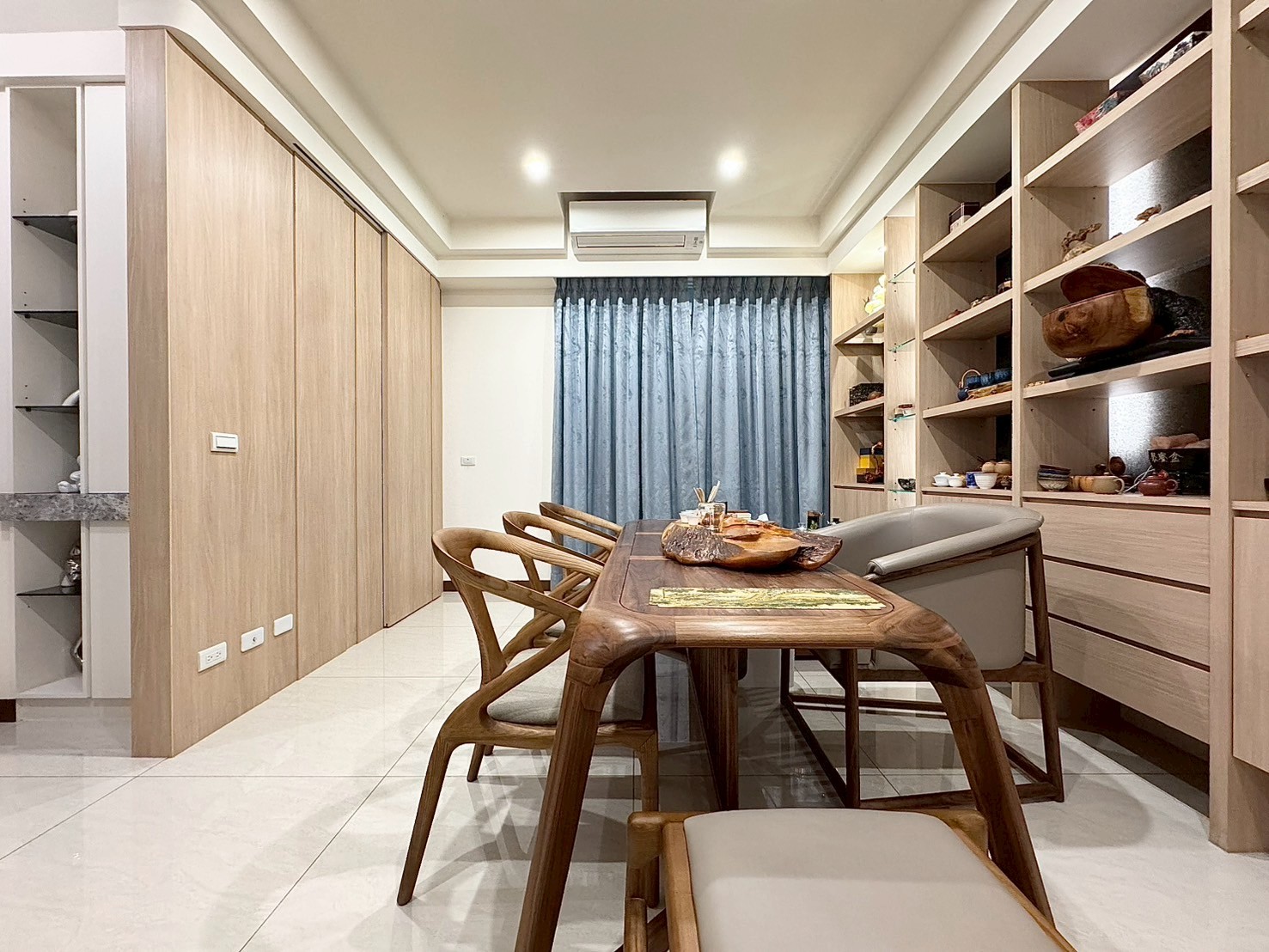 ?仁武登發國小 有電梯 並排雙車 透天別墅 （不淹水）?