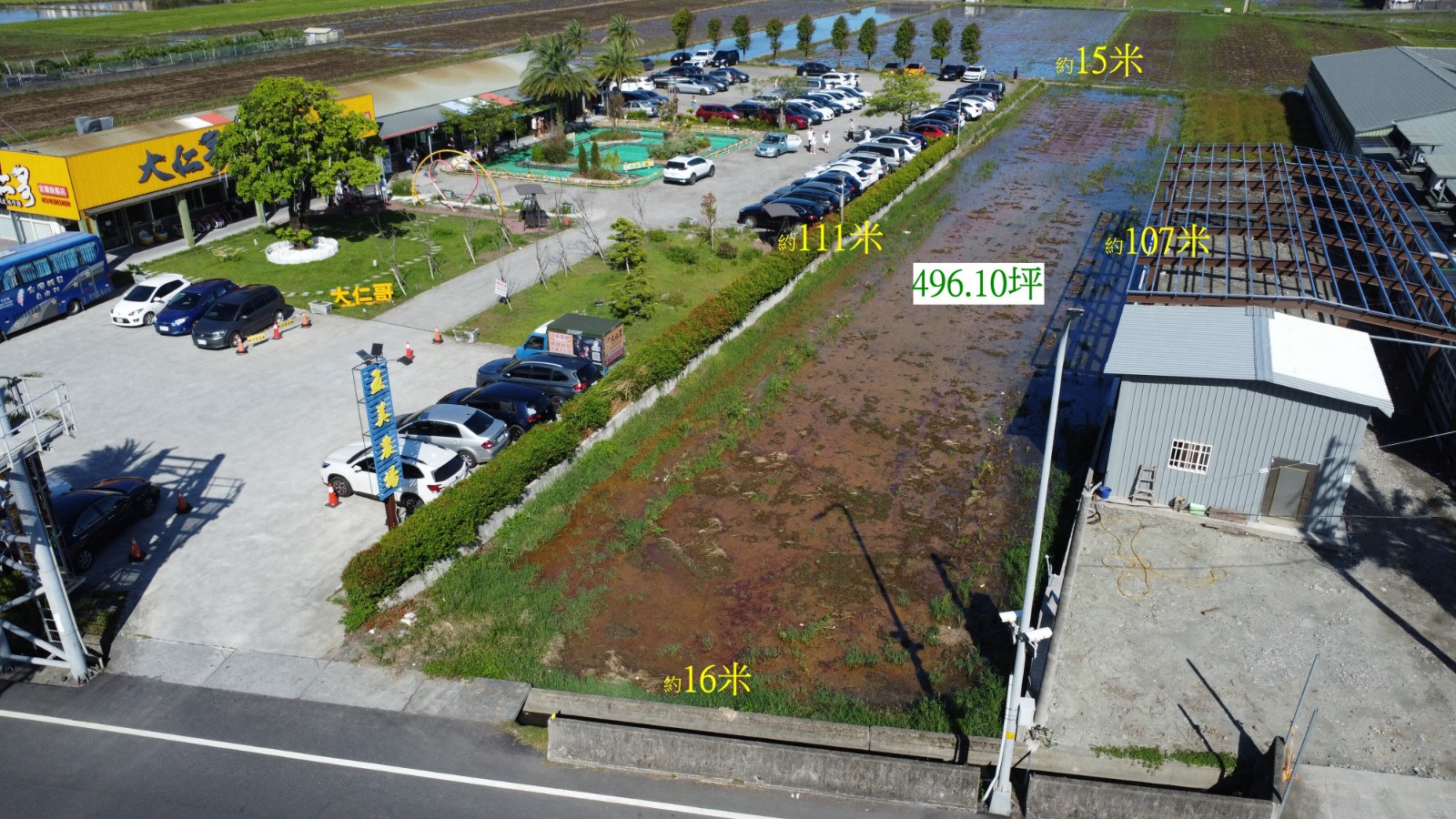 大仁哥脆皮桶仔雞-宜蘭旗艦店旁 農地