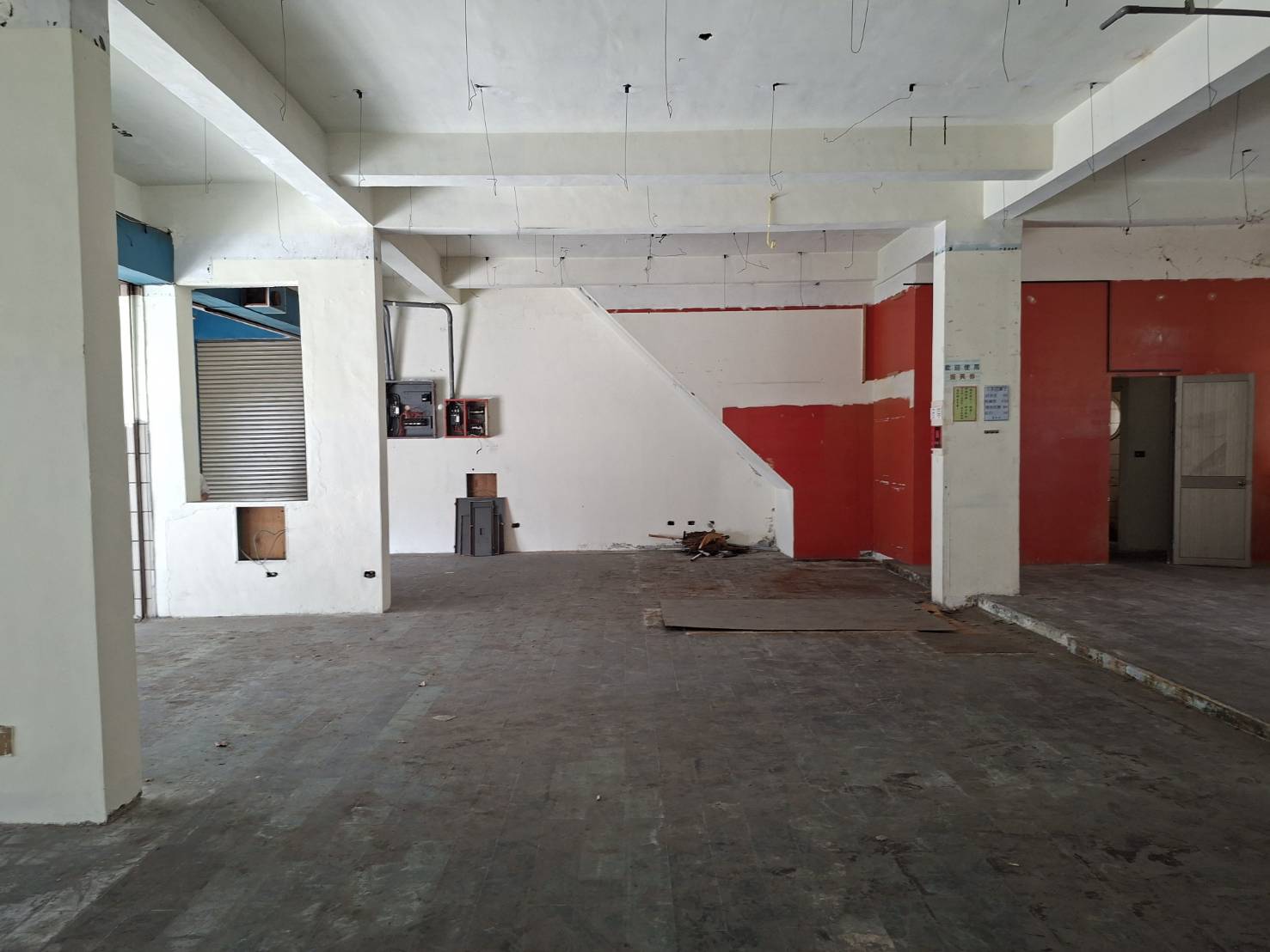 岡山熱鬧商街三店面|黃金地段大地坪稀有釋出