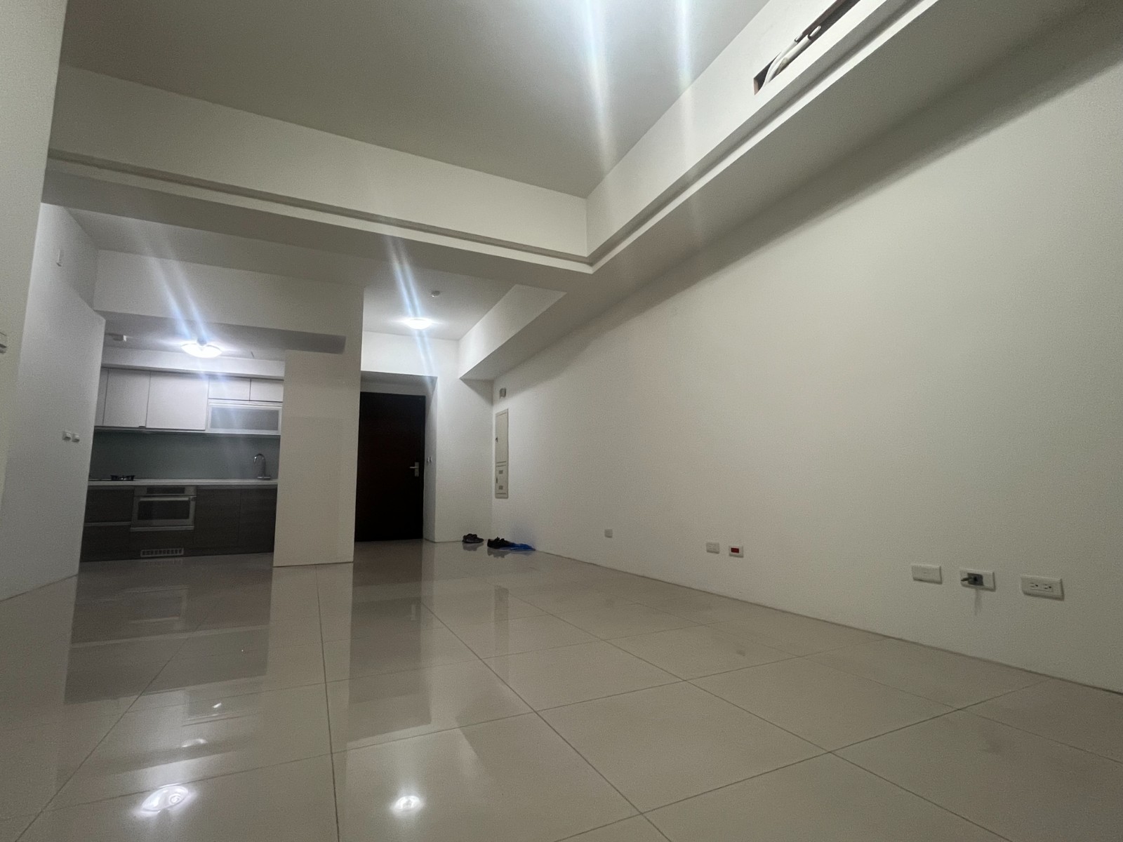 近水湳經貿國聚3房平車廈