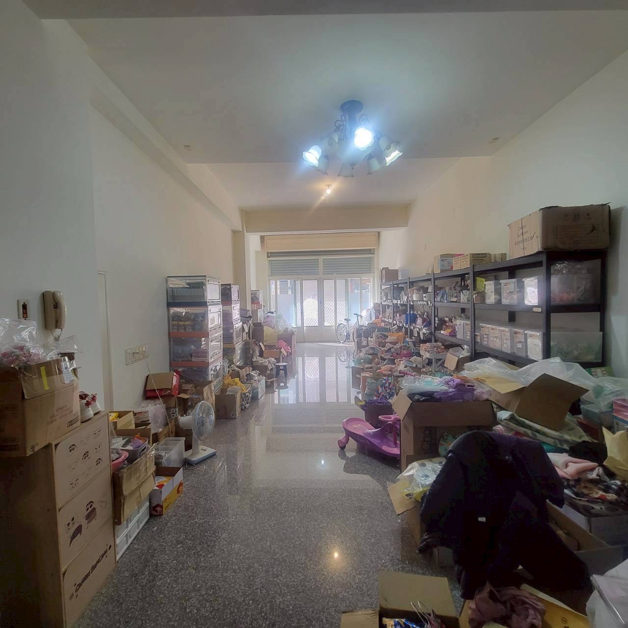 ㊣仁美路金店面