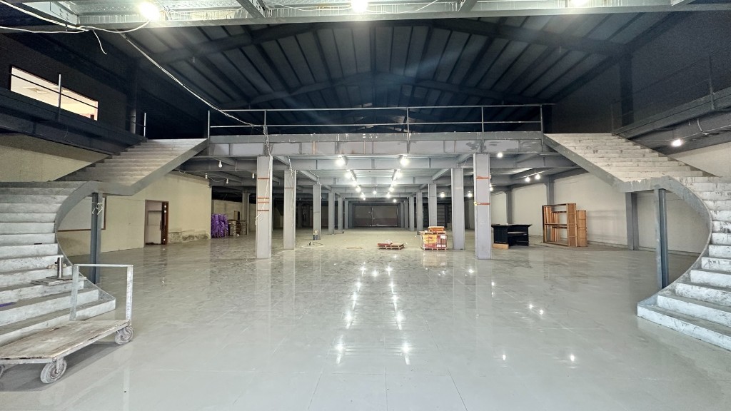 龍潭交流道旁漂亮廠房