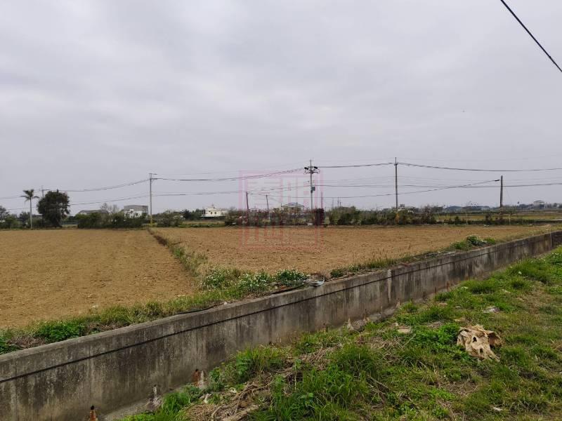 新竹縣新豐鄉雙面臨路平坦農地 春明地產