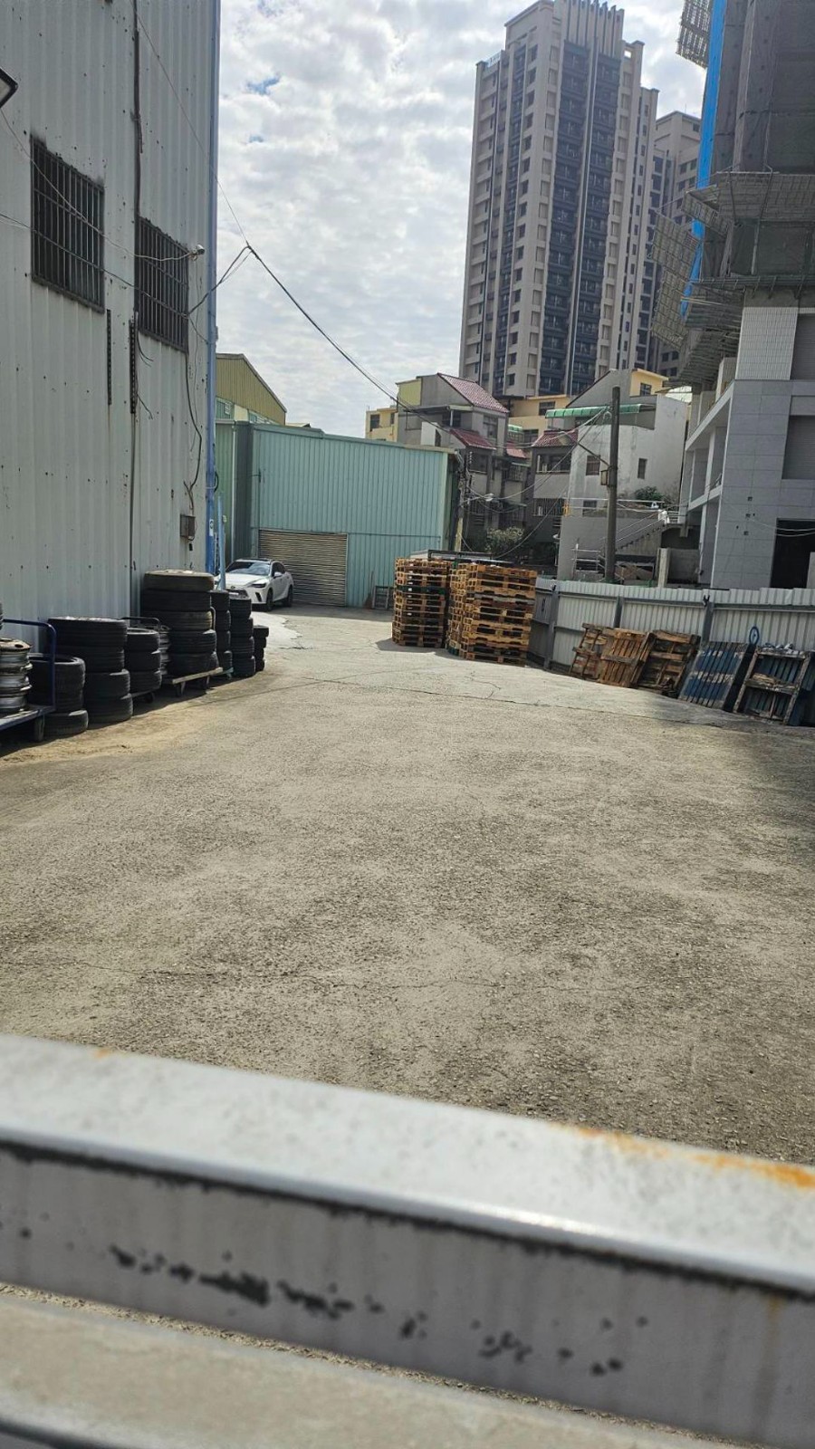 誠意出售出價來談台中東區住二建地 台南買屋專家