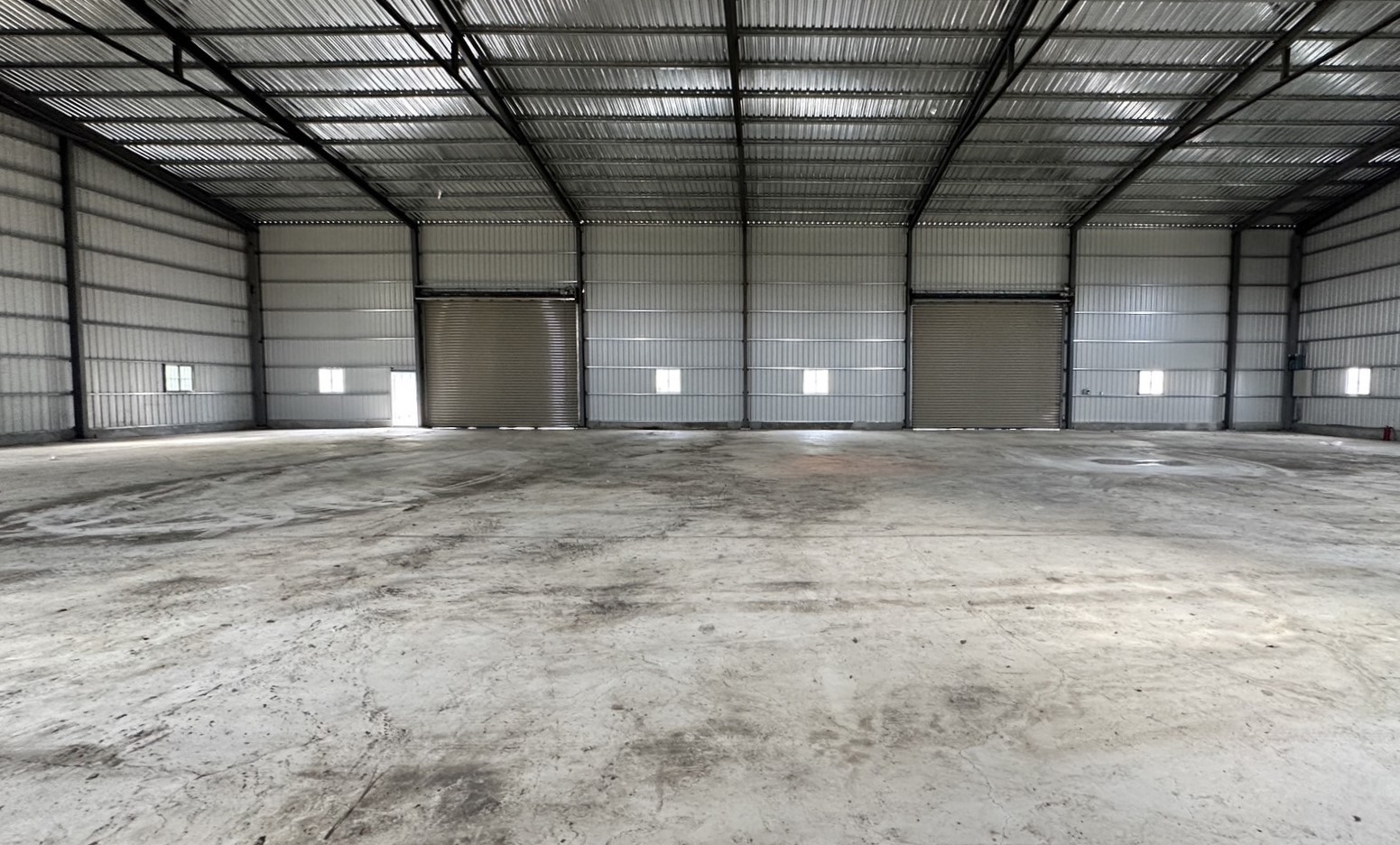 樹林合法/挑高7.5米/倉儲廠房 &bull;    新北市廠房工業地買賣/建地/徵收農地/廠房出租