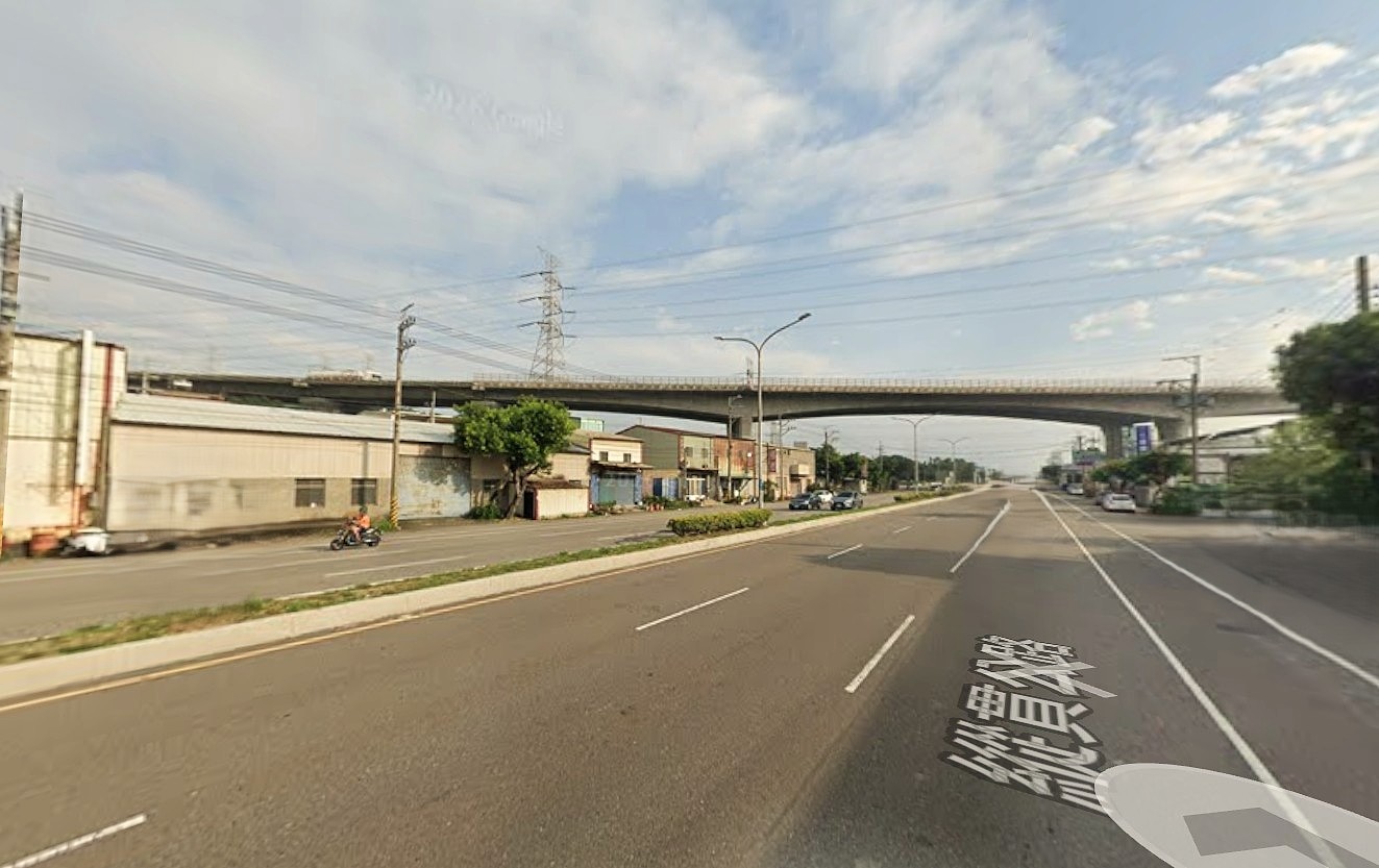 台中/天車/工業區合法廠房 &bull;   台中廠房買賣/工業地/建地/徵收農地/廠房出租