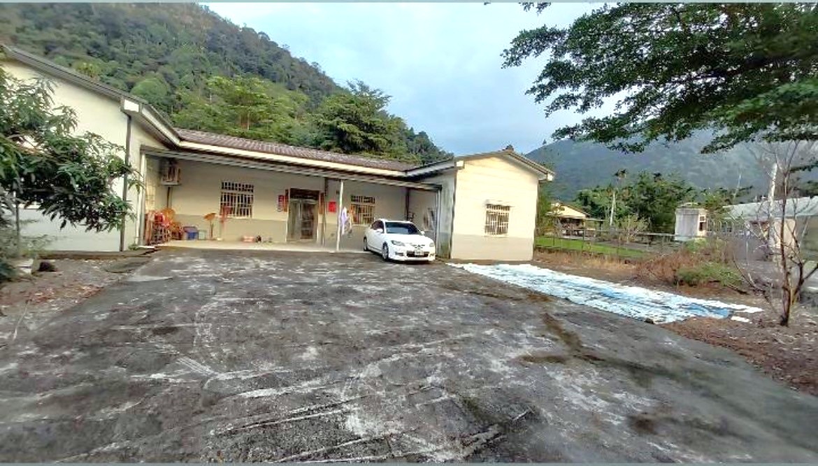 埔里近市區地大合法透天厝