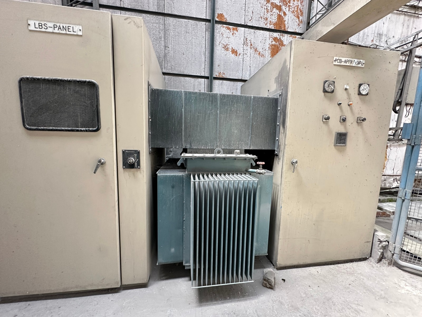 工業區大電挑高廠房