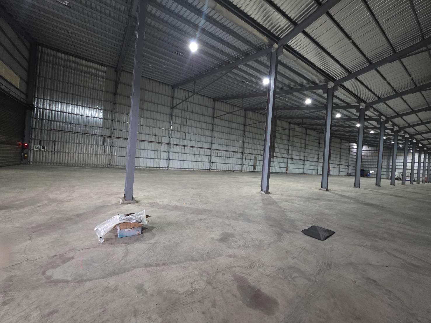 大園交流道旁挑高倉庫廠房