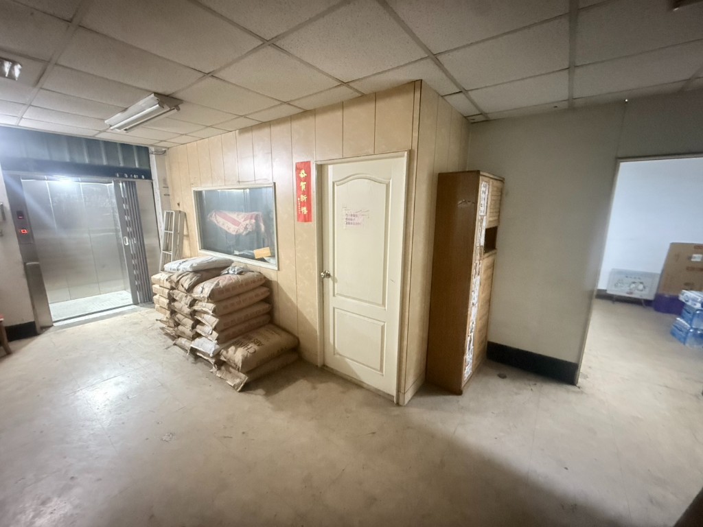 三重邊間天車貨梯廠房/工業地廠房買賣租賃