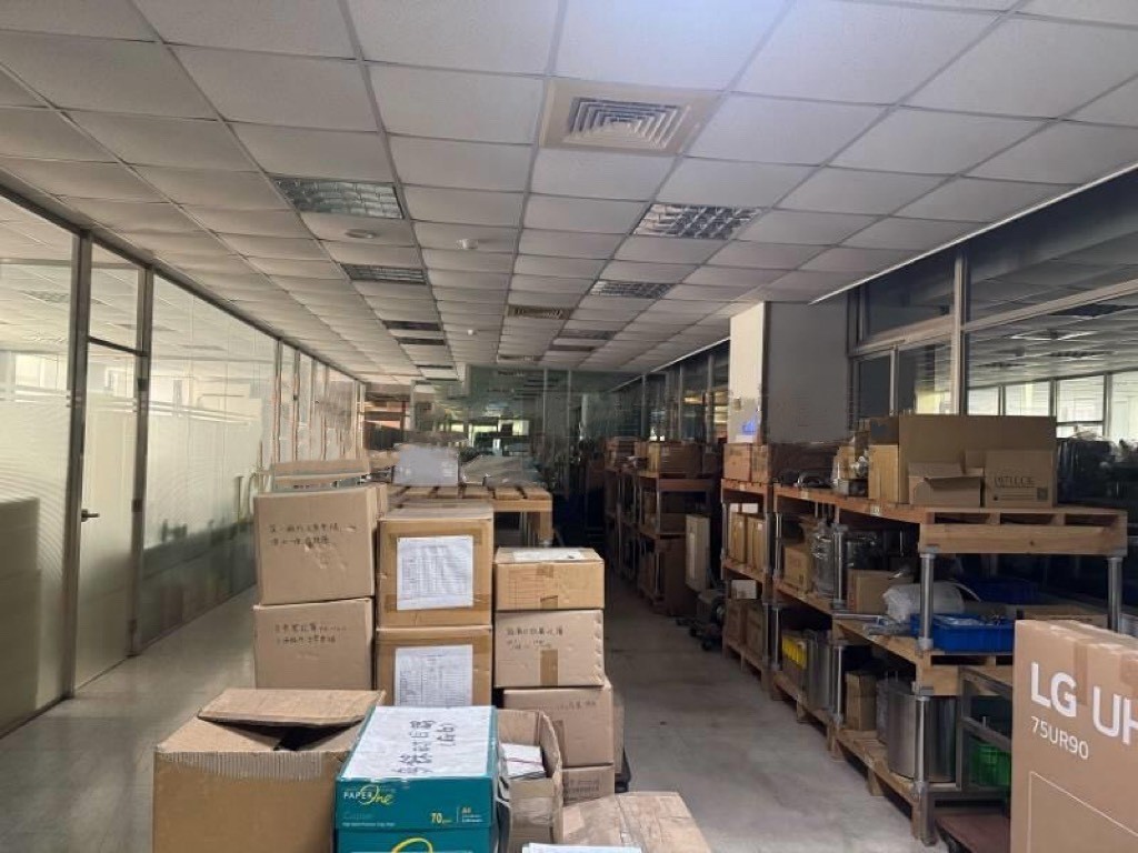 八里大路邊獨棟廠房/工業地廠房買賣租賃
