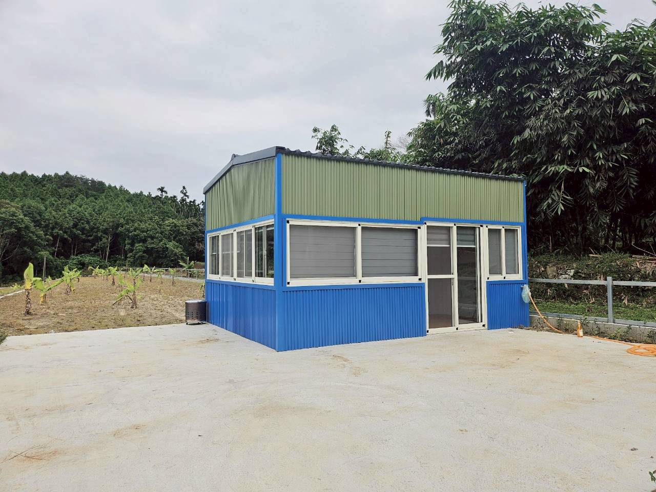 鹿谷近初鄉國小新初鄉段合法資材室有水電台中買屋賣房 土地王劉志忠