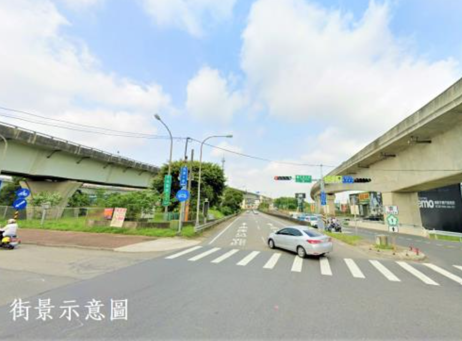 近林口交流道三角窗角地