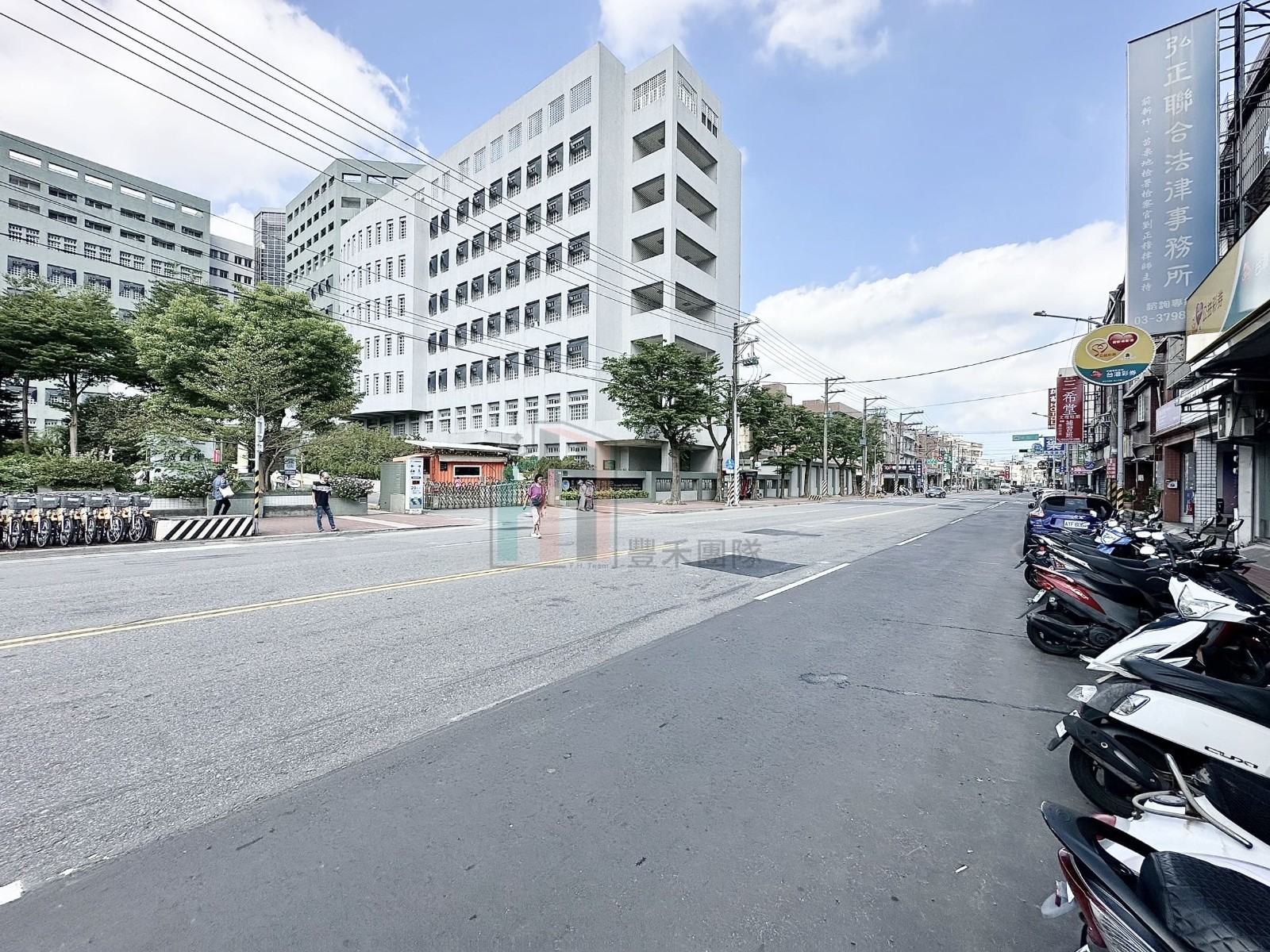 『專任』正龍壽街透天店面+車位