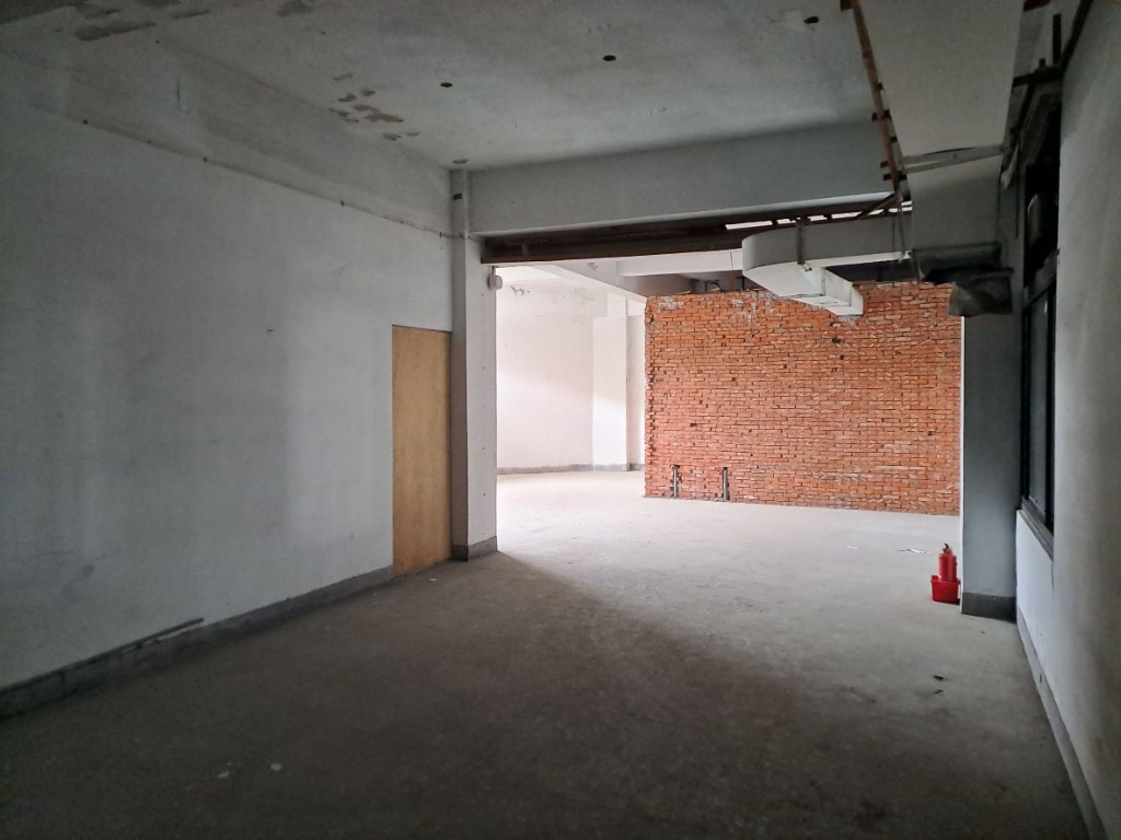 六堵工業區大車可進廠房｜工業地買賣｜廠房買賣出租｜亞輪工業地廠房