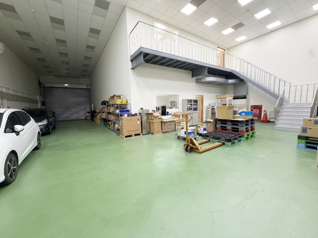 近林口交流道挑高11米可廠登大車可進廠房｜工業地買賣｜廠房買賣出租｜亞輪工業地廠房