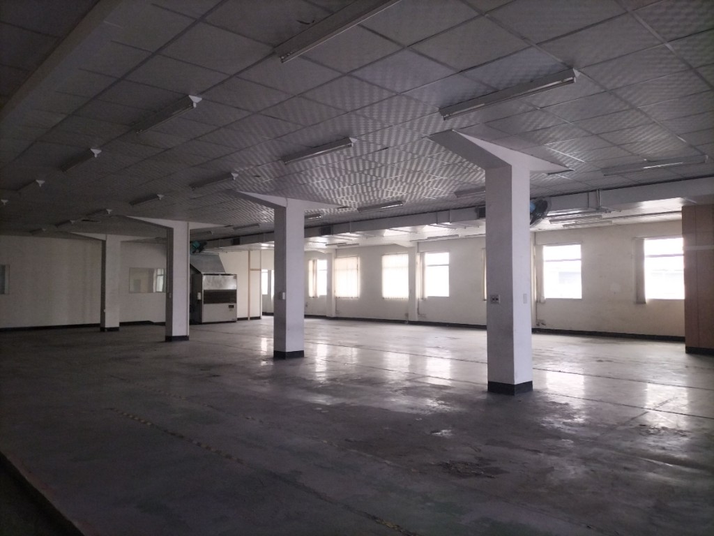 近大雅中清國1交流道貨梯可廠登腹地大車可進廠房｜工業地買賣｜廠房買賣出租｜亞輪工業地廠房