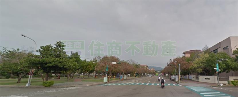 每坪只要42萬.東山高中旁8米7面寬建地臨12米路