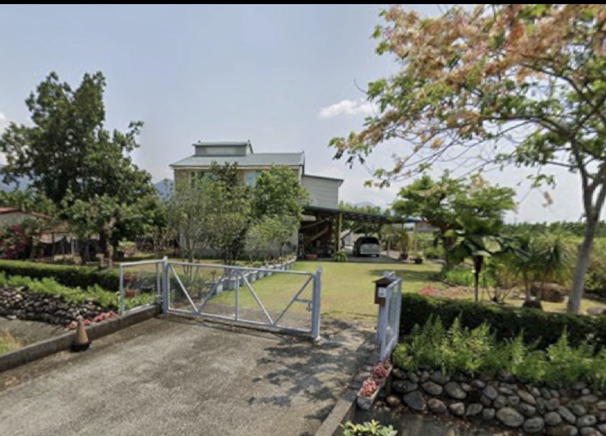 高樹荖濃溪休閒豪華莊園（陳美鳳）