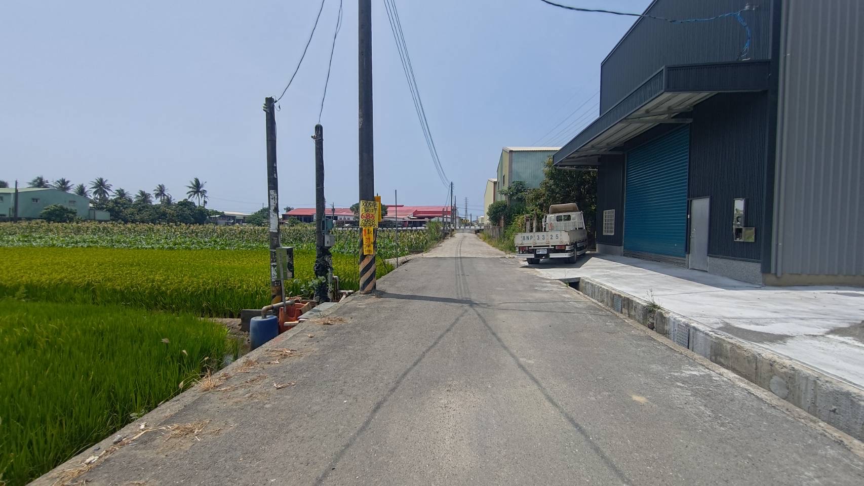 大寮昭明國小附近沒有路地持分臨路廠房（陳美鳳）